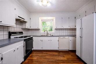 Room in House on Kinnamon Rd in Winston-Salem, NC - Building Photo - Building Photo