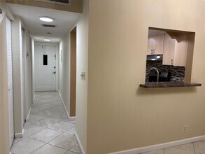 2831 Pierce St in Hollywood, FL - Building Photo - Building Photo