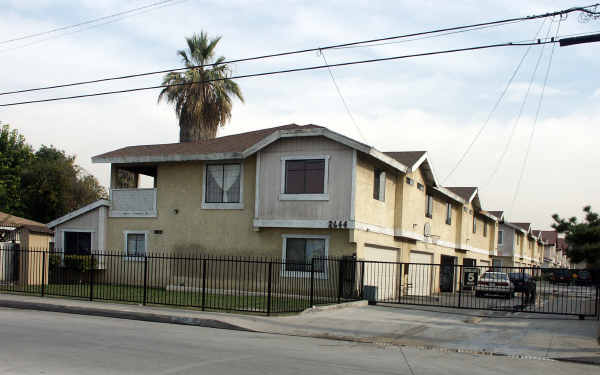 2644 Santa Anita Ave in El Monte, CA - Building Photo