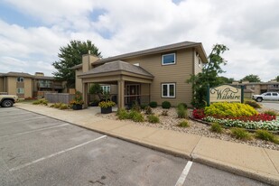 Wilshire Apartments in Liberty, MO - Building Photo - Building Photo