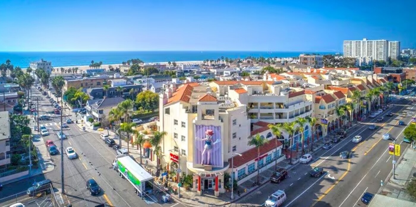 255 Main St, Unit 102 in Venice, CA - Foto de edificio