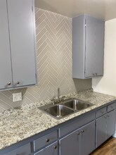 39 S Venice Blvd in Los Angeles, CA - Building Photo - Building Photo
