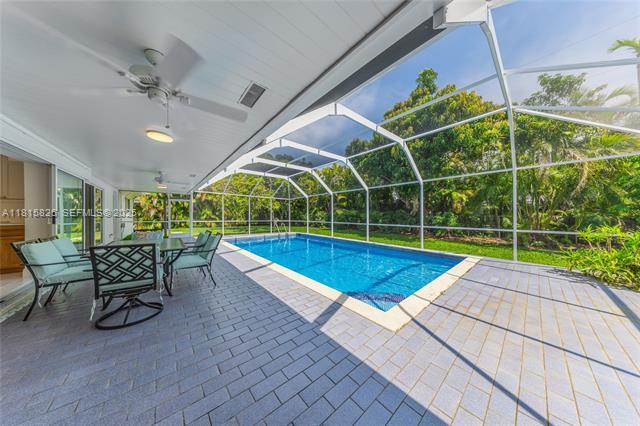 8825 SW 151st St in Palmetto Bay, FL - Building Photo - Building Photo