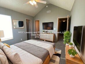 917 Garden Way in Harrisonville, MO - Building Photo - Building Photo