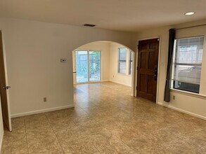 2009 Ashby Ave in Austin, TX - Building Photo - Building Photo