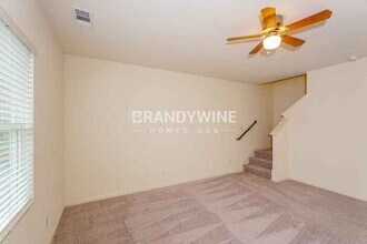 2556 Sanders Crk Rd in Glenn Heights, TX - Building Photo - Building Photo