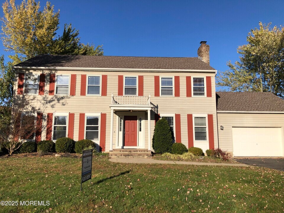 683 Princess Ct in Toms River, NJ - Building Photo
