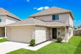 2546 Grayling Dr in Shenandoah, TX - Building Photo