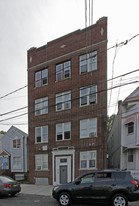 115 Bayview Ave Apartments