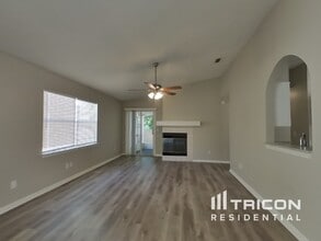 3882 Bright Leaf Ct in Jacksonville, FL - Building Photo - Building Photo