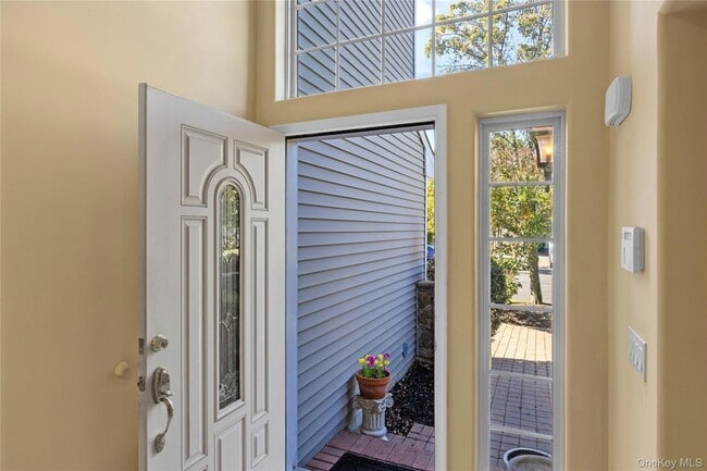 169 Hamlet Dr in Mount Sinai, NY - Building Photo - Building Photo