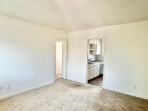 4256 Noyes St, Unit 4256 in San Diego, CA - Foto de edificio - Building Photo