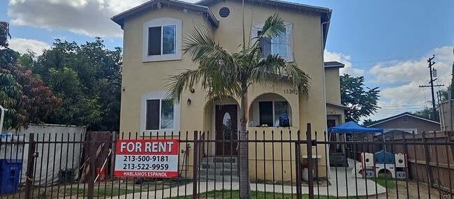 property at 1136 E 89th St