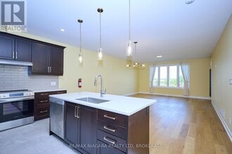 3947 Mitchell Cres in Fort Erie, ON - Building Photo - Building Photo