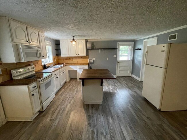 845 Ebenezer Rd in Rincon, GA - Building Photo - Building Photo