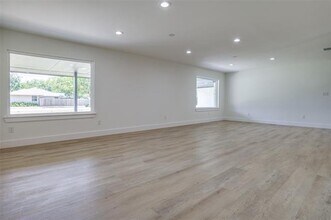 515 John Arden Dr in Waxahachie, TX - Building Photo - Building Photo