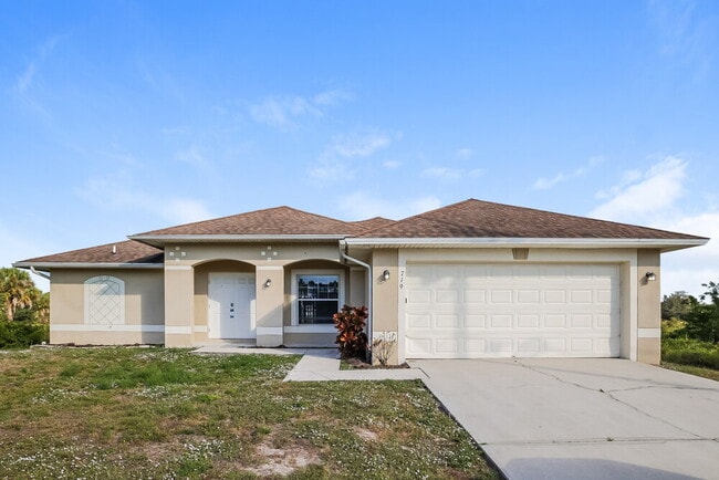 property at 719 Roma Ave S