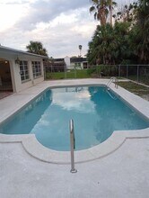 3944 Headsail Dr in New Port Richey, FL - Building Photo - Building Photo