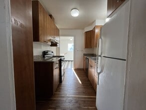 5742 NE Alton St in Portland, OR - Building Photo - Building Photo