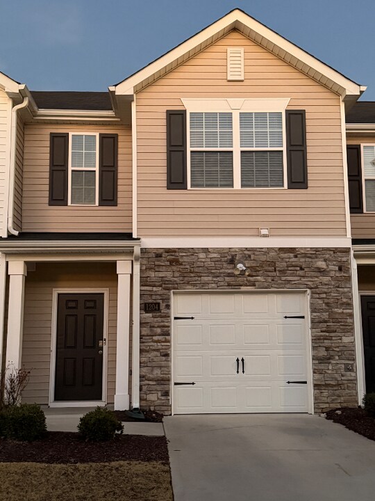 1204 Gracie Ln in Carthage, NC - Building Photo