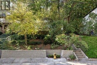 130 Neville Park Blvd in Toronto, ON - Building Photo - Building Photo