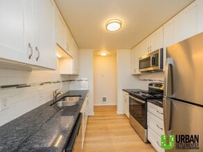 3531-3533 E Upriver Dr in Spokane, WA - Building Photo - Building Photo