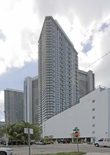 Paraiso Bay in Miami, FL - Building Photo - Building Photo