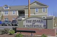 Peaks of Tazewell in Tazewell, TN - Foto de edificio - Building Photo