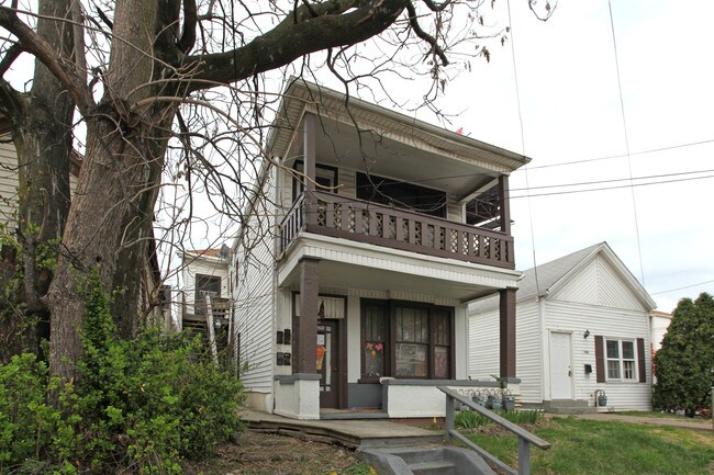 1322 Preston St in Louisville, KY - Foto de edificio - Building Photo