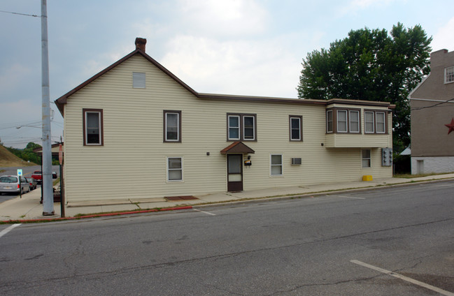 2 N Vermont St in Williamsport, MD - Building Photo - Building Photo