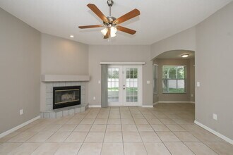 13423 Beechberry Dr in Riverview, FL - Foto de edificio - Building Photo