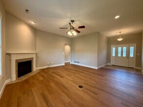 2007 Ruby Oaks Ct in Columbia, MO - Building Photo - Building Photo