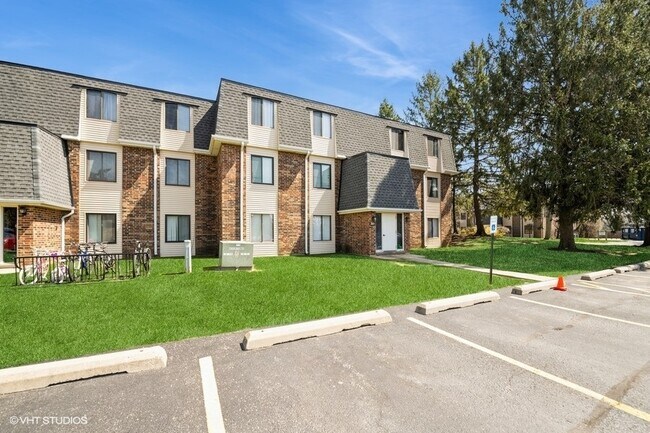 property at 260 E Court of Shorewood