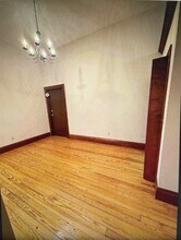 206 S Washington Sq, Unit C in Lansing, MI - Building Photo - Building Photo