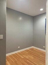 1049 N Monticello Ave in Chicago, IL - Building Photo - Building Photo