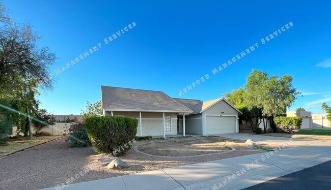 property at 1502 W Cheyenne Dr