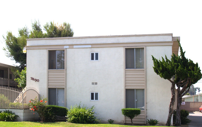 7600-7610 Jackson Way in Buena Park, CA - Building Photo - Building Photo