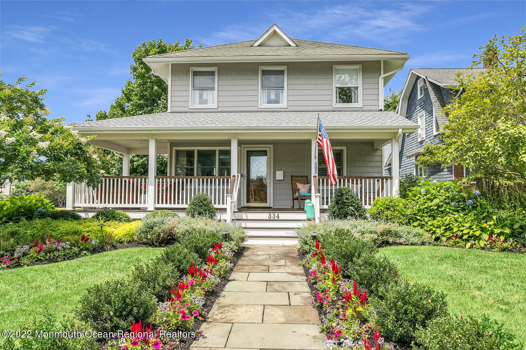 334 Pitney Ave in Spring Lake, NJ - Building Photo