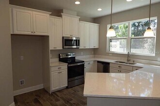 7836 52nd Terrace E in Bradenton, FL - Building Photo - Building Photo