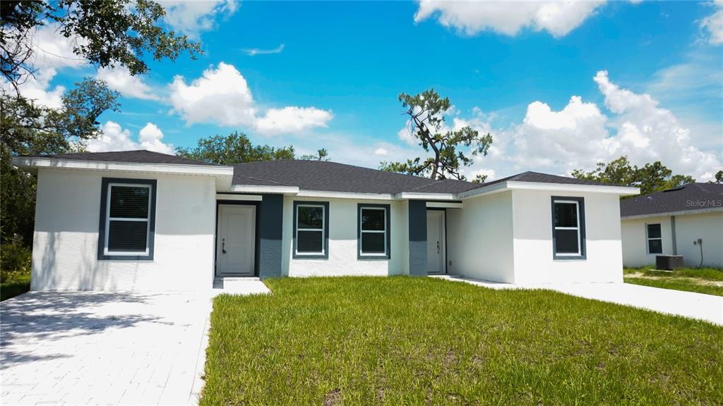 11781 Willmington Blvd in Port Charlotte, FL - Building Photo