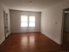 43 McKenzie St in Middletown, CT - Building Photo - Building Photo