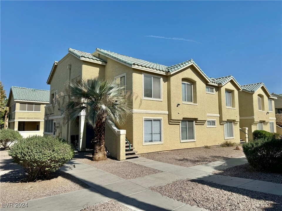 1420 Jamielinn Ln in Las Vegas, NV - Building Photo