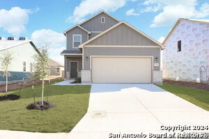 2437 Ayers Dr in Seguin, TX - Building Photo