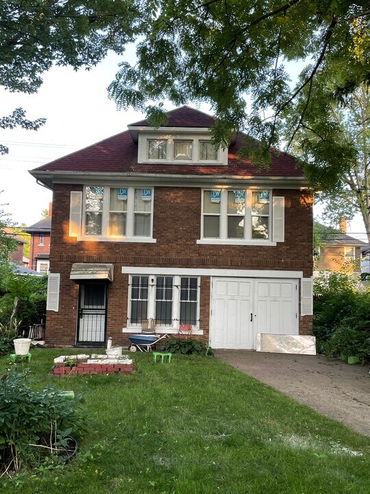 701 Collingwood St in Detroit, MI - Foto de edificio