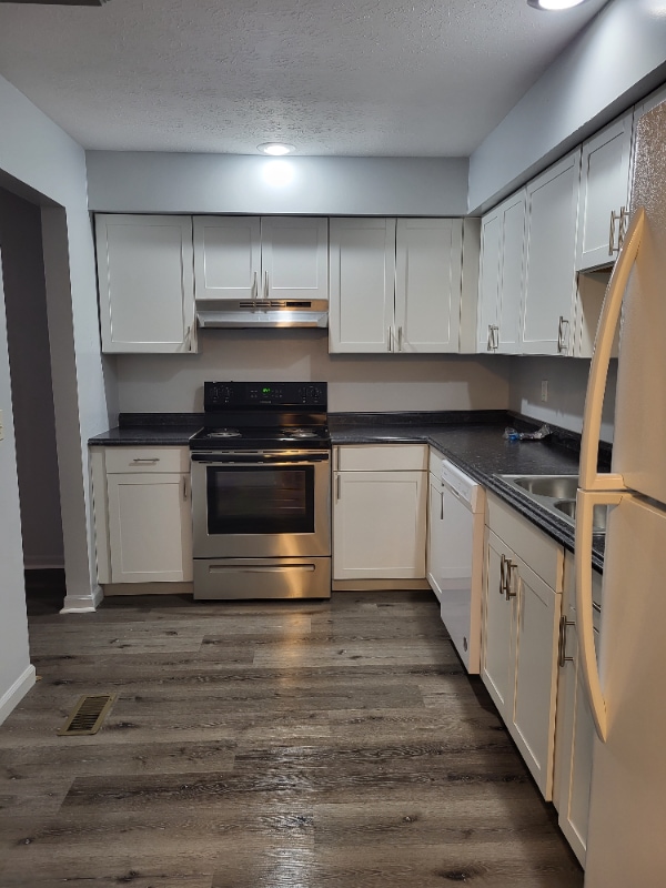 property at 1145 S Main St