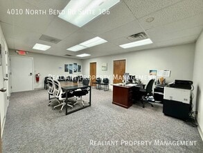 4010 N Bend Rd in Cheviot, OH - Building Photo - Building Photo