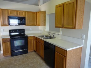 8722 Star Leaf Rd N in Jacksonville, FL - Building Photo - Building Photo