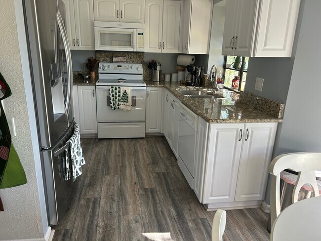 3016 Landmark Blvd in Palm Harbor, FL - Building Photo - Building Photo