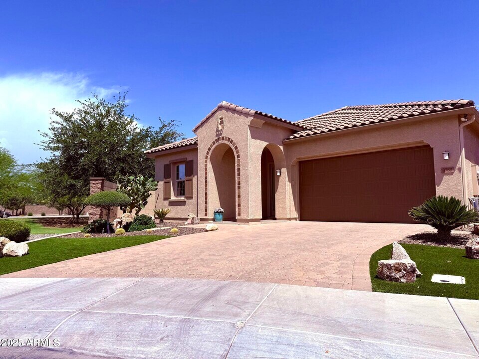3780 E Rakestraw Ln in Gilbert, AZ - Building Photo
