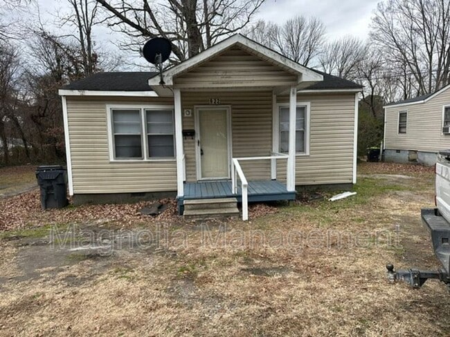 property at 922 E Andrews Ave